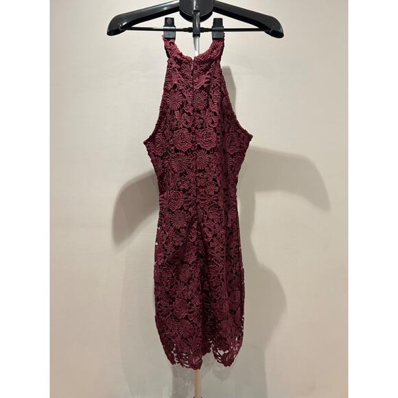 Lulu's Women's Burgundy Eyelet Dress Size Small NWT - Picture 2 of 5